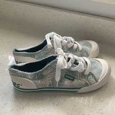 Rocket Dog Canvas Trainers Uk 8 Eu 41 us 20. Palm blue. Brand new super comfy 