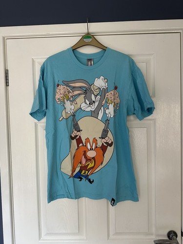 Johnny cupcakes looney - cupcakes,