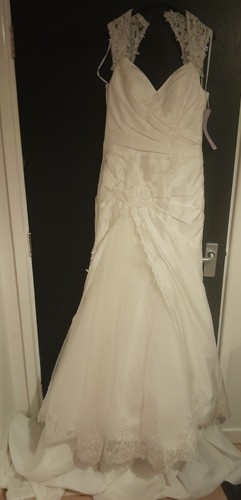 Amanda wyatt wedding dress - amanda,