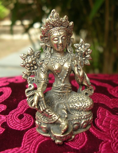 Very fine miniature green - very,