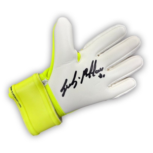 Gianluigi buffon signed - gianluigi,