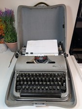 Olympia SM3 De Luxe Typewriter 1950s Good Condition
