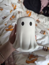 TK Maxx Small Ghost Candle Spooky Vanilla Cupcake Scent