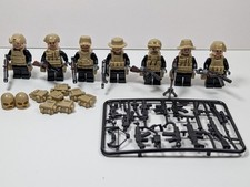 7xCustom Police Minifigurines