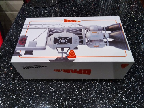 Space 1999 pallet eagle - pallet,