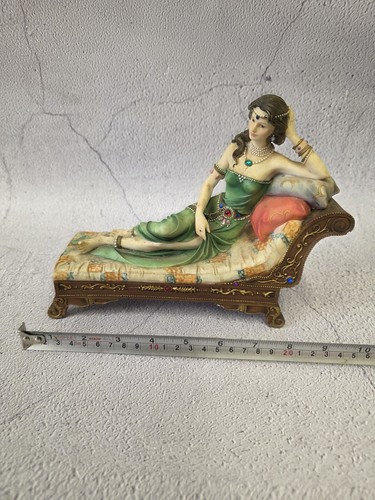 Regency fine arts chaise - arts,