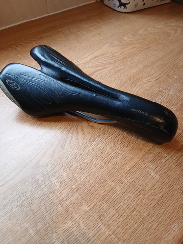 Specialized phenom gel 143 - gel,