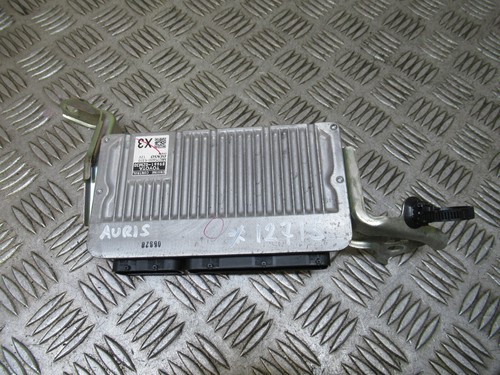 2015 toyota auris vvt 8 - 2015,