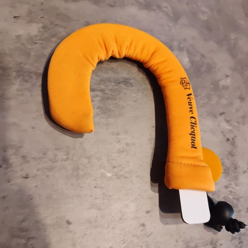 Veuve clicquot umbrella handle - clicquot,