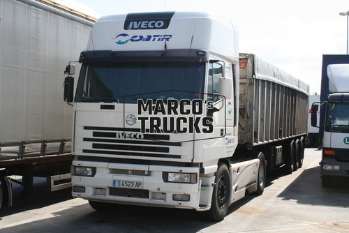 Truck photo iveco - truck,