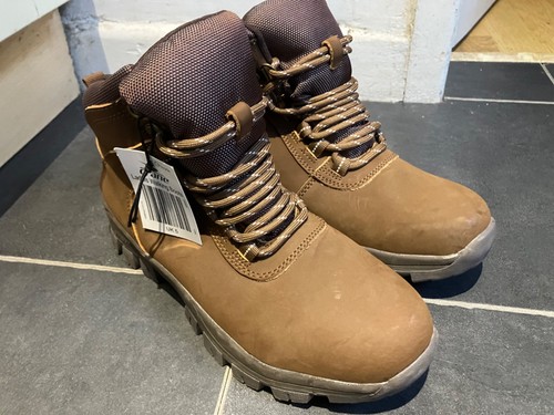 Ladies walking boots size - ladies,