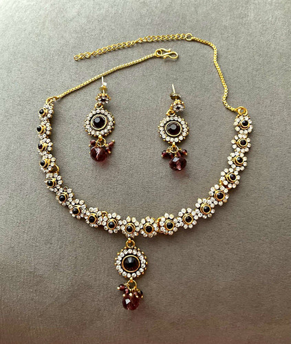 Gold colour maroon clear - colour,