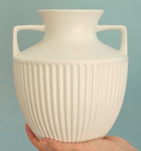 Hornsea pottery double handled - hornsea,
