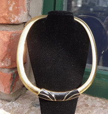 Vintage TRIFARI Gold Tone