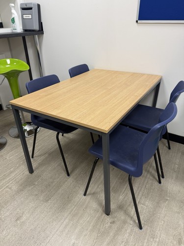 Rectangular office meeting - 2,