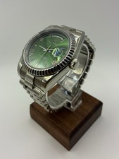 Seiko Day Display Fluted Bezel