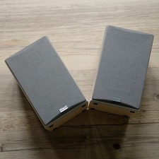 A Pair of Hitachi Speakers 8 ohms 30 watts