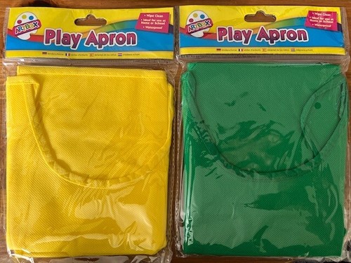 Childrens play apron wipe - play,