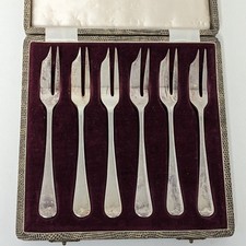 Antique Cased Set 6 Walker & Hall Pastry Forks Sheffield Plate Silver Plated