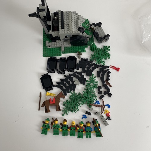 Lego castle camouflaged - lego, castle:camouflaged
