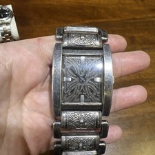 Vintage Chunky Brutalist Style