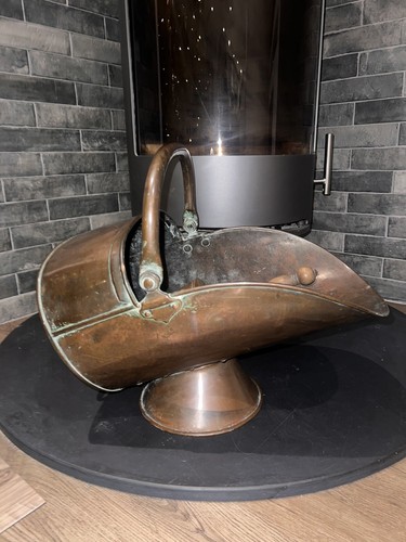 Antique helmet fire bucket - ,