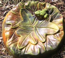 Frog and leaves birdbath