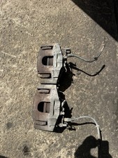 PAIR OF AUDI S4 B7 4.2 V8 FRONT CALIPERS AND CARRIERS 345mm B6 driver Passenger