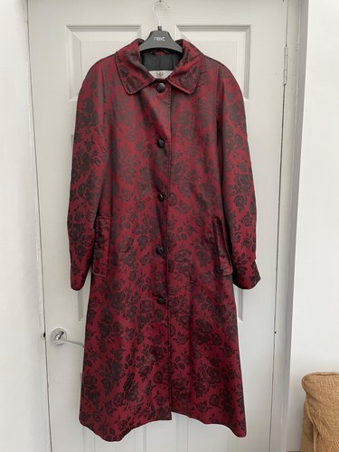 Aquascutum red black floral - black,