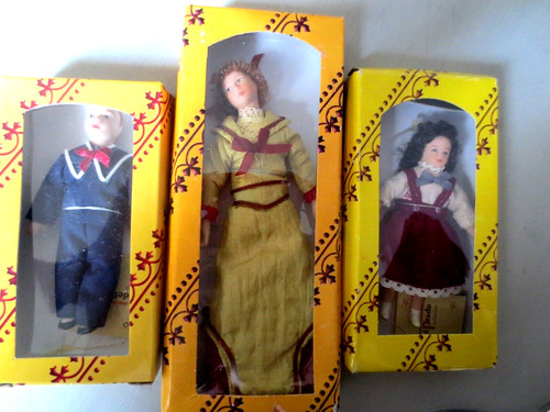 New dolls house - dolls,