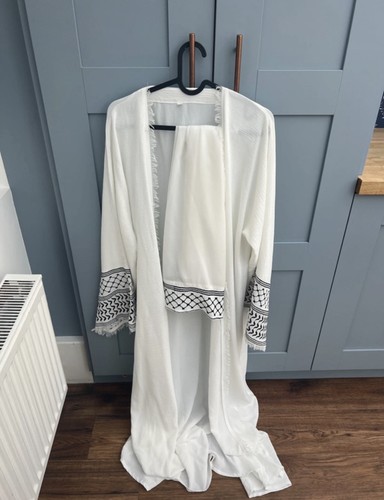 Ladies white abaya - white,