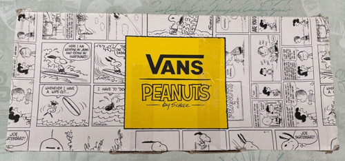 Empty peanuts snoopy vans - empty,