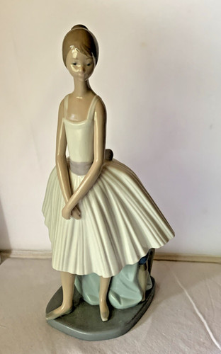 Nao lladro figurine - lladro,