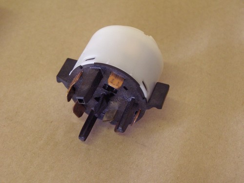 Audi ignition switch 4b0 - b7,