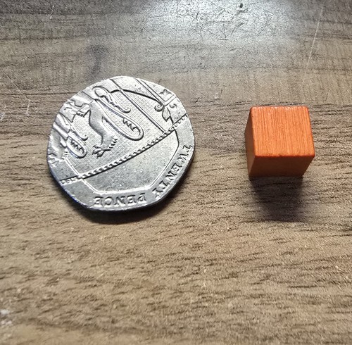 250 wooden cubes 8mm - cubes, in