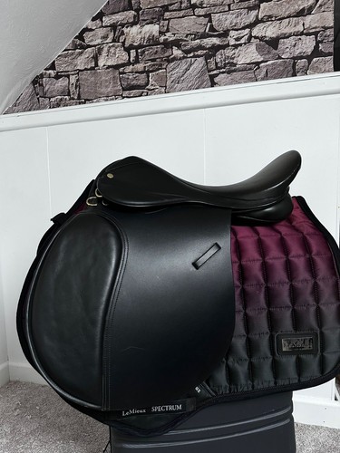 Brand new saddle - new,