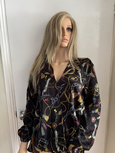 Black chain print v neck - black,