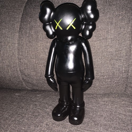 Kaws five years - years, 2004