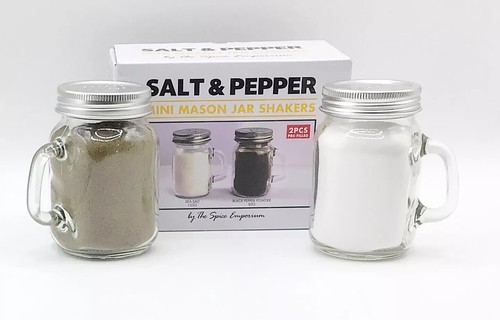 Salt pepper shakers - pepper,