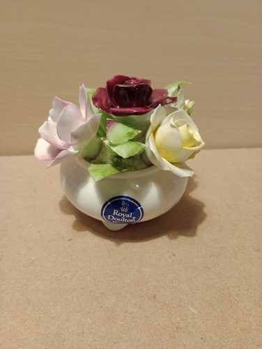 Royal doulton bone china - china,