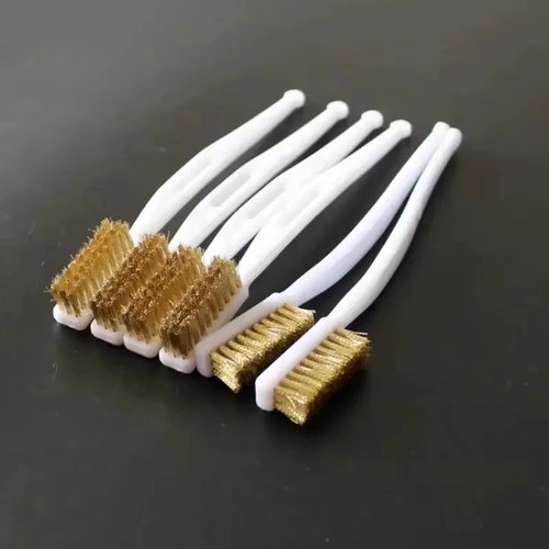 Brass wire brush - wire,