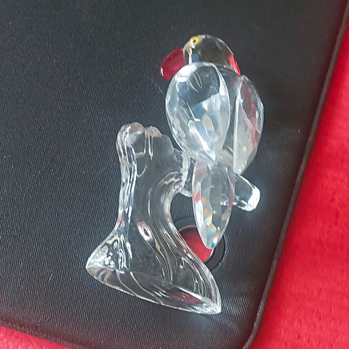 Faceted clear crystal parrot - clear,