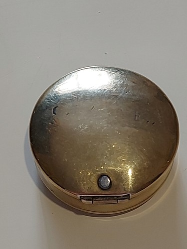 Antique brass snuff - brass,