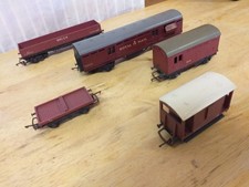 Model railway CARRIAGES x 5