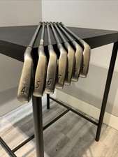 Wilson Ci9 Irons / 4-PW /