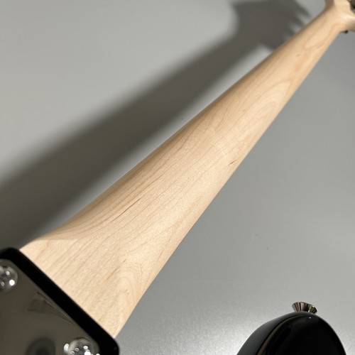 Vintage black jazz bass - black,