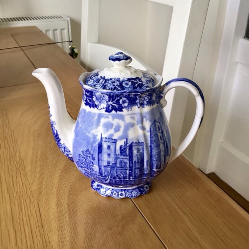 Palissy pottery lambeth palace - palissy,