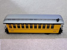 Spectrum Bachmann 26318 Denver & Rio Grande Western Passenger Car yellow No 284