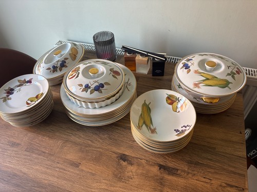 Royal worcester evesham gold - royal,