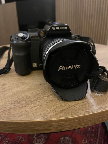 Fujifilm finepix series - s,